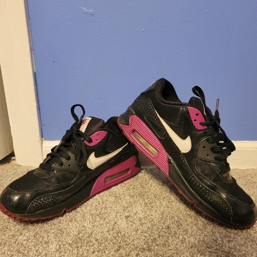 Nike Air Max 90 youth size 7